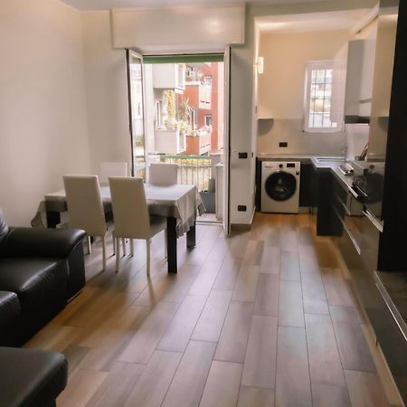 Prestigioso Appartamento In Zona Tortona - Solari Milano Exteriör bild