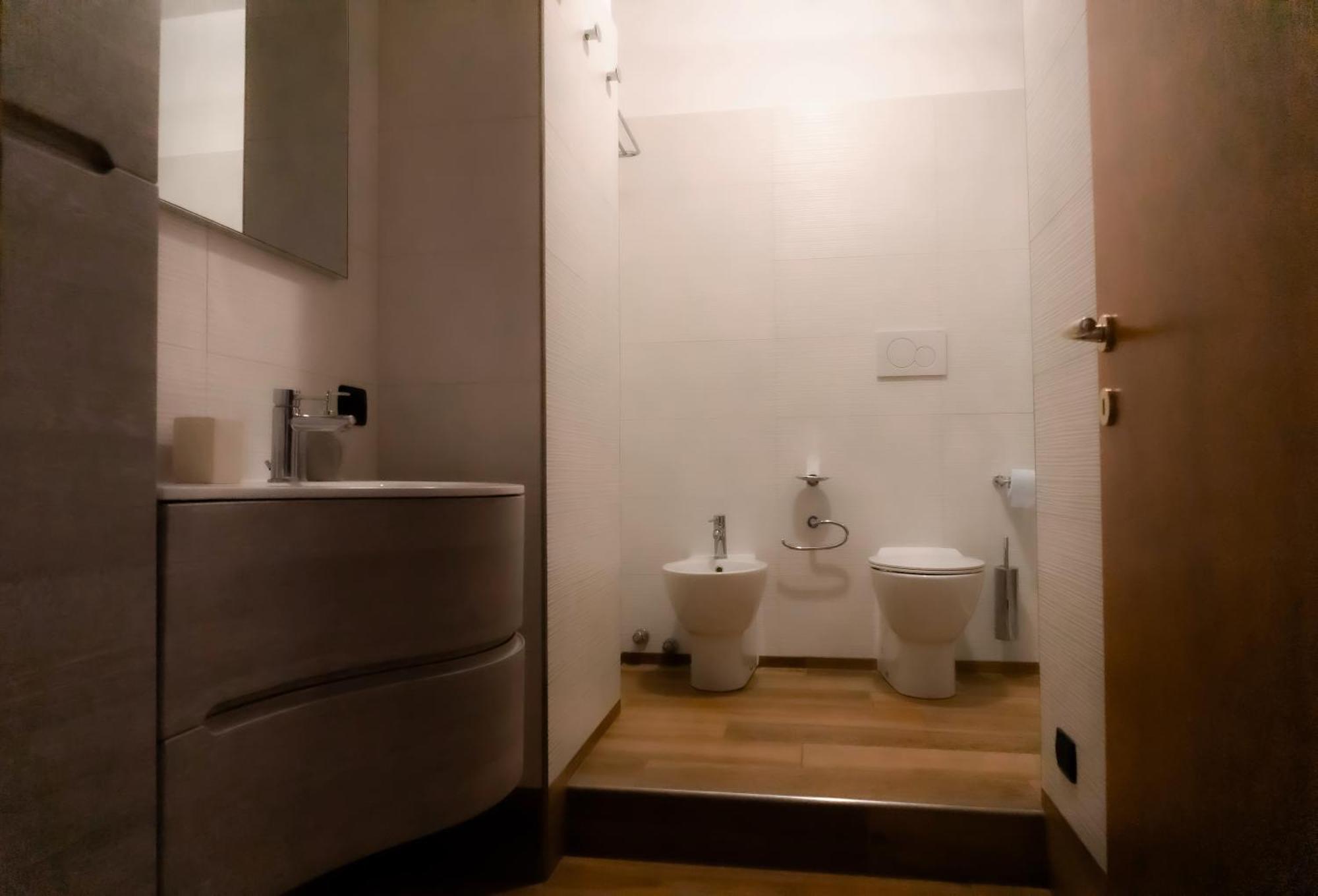 Prestigioso Appartamento In Zona Tortona - Solari Milano Exteriör bild